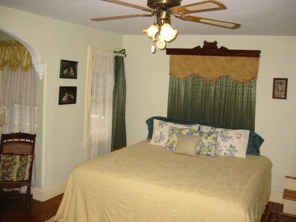 Thomas Webster House Hotel Cape May Bagian luar foto